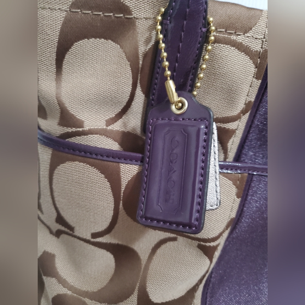 Coach Brown Tote - Picture 10 of 14